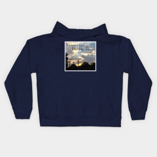 Sunset lover,dream chaser Kids Hoodie